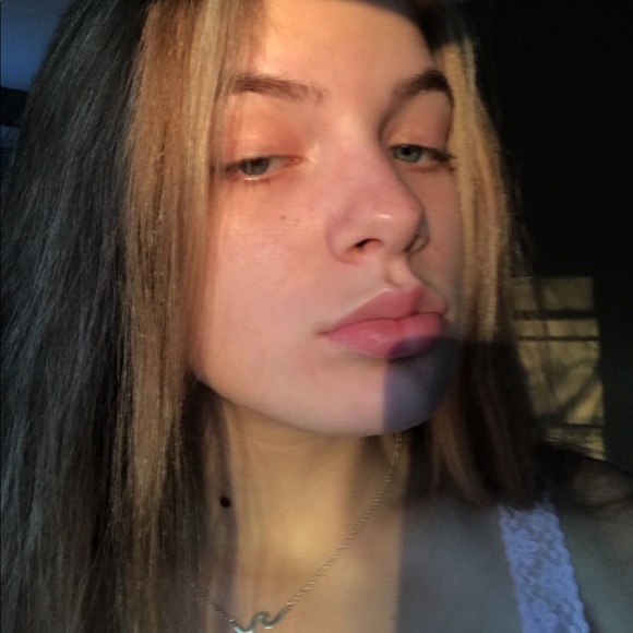 Meet your Posher, Irelyn - Picture 1 of 1